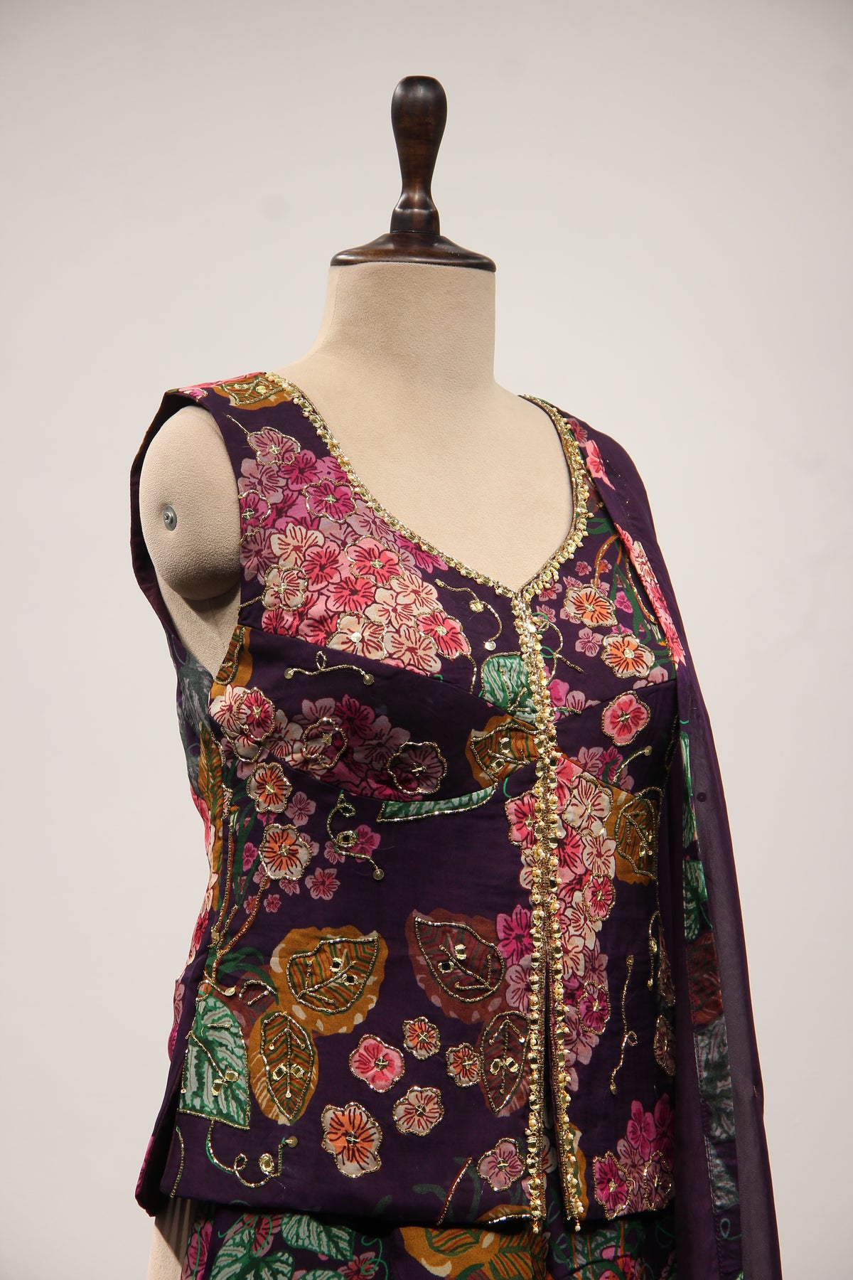 Purple Organza Long Top Indo Western with Printed & Mirror Handwork – other side close-up