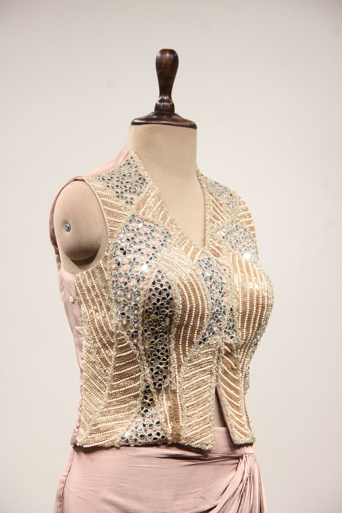 Rose Gold Crepe Long Top Indo Western with Mirror & Cut Dana Handwork – other side close-up