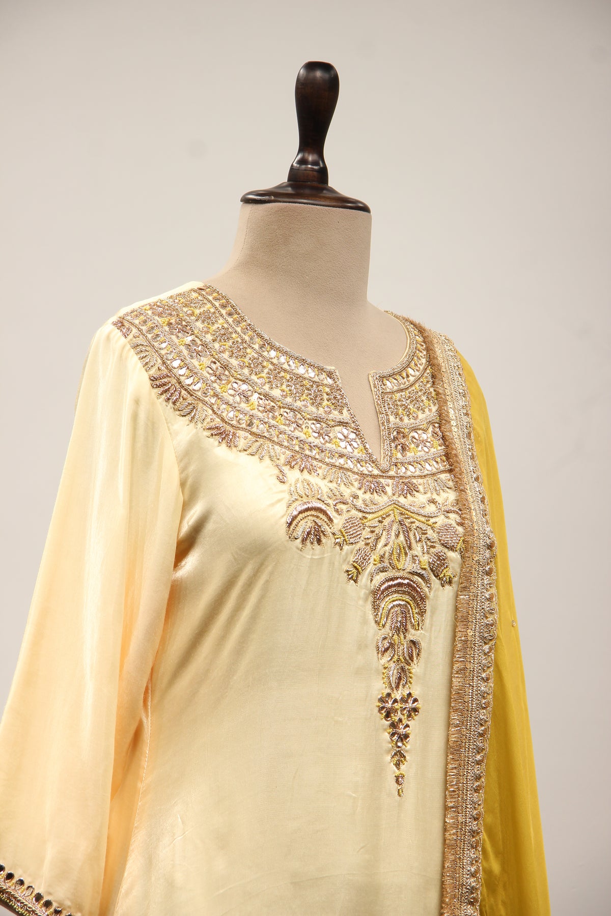 Cream Satin Pant Suit with Hand Embroidery & Gota Patti Handwork Yoke – other side close-up