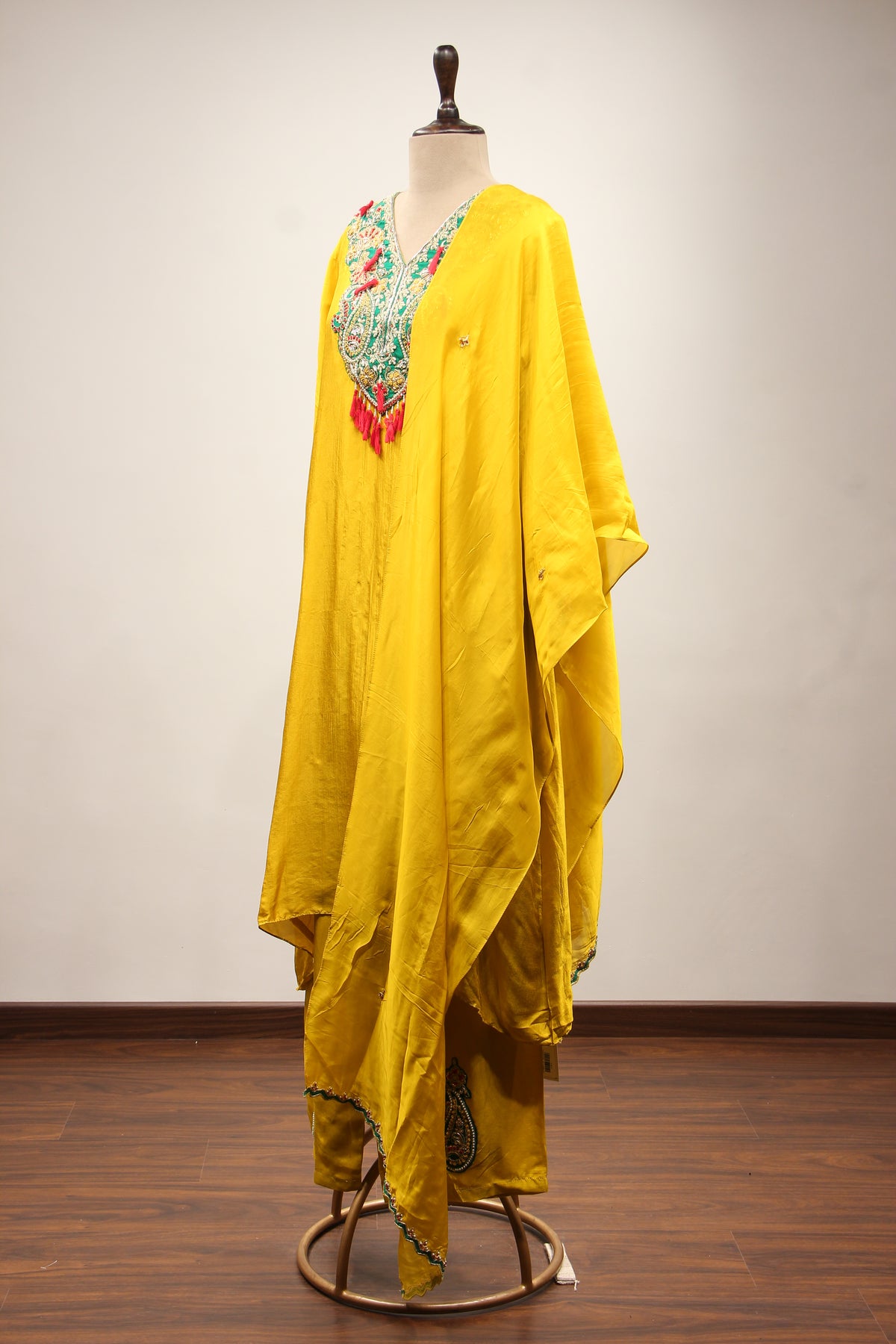Yellow Crepe Kurti Pant Suit with Resham & Zari Handwork Paisley Yoke – side view