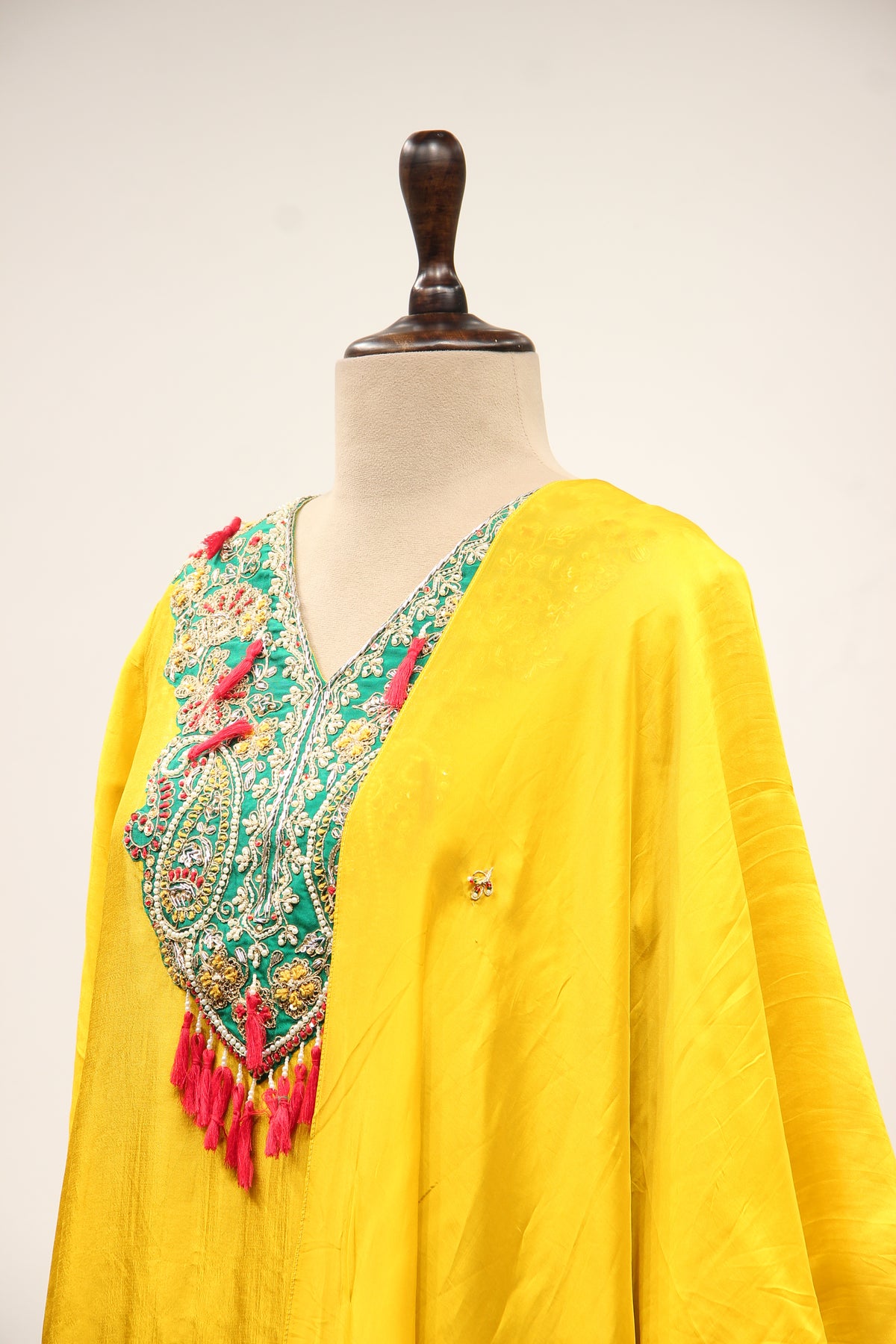 Yellow Crepe Kurti Pant Suit with Resham & Zari Handwork Paisley Yoke – side close-up