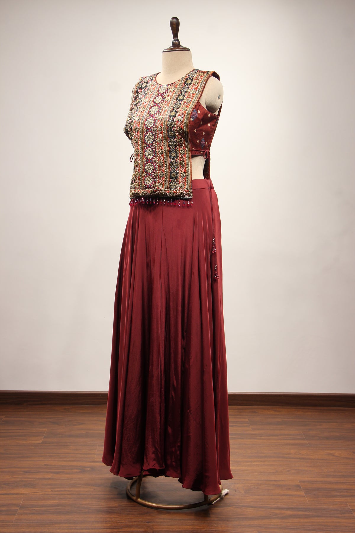 Maroon Crepe Indo Western Poncho Palazzo with Mirror & Zari Handwork – side view