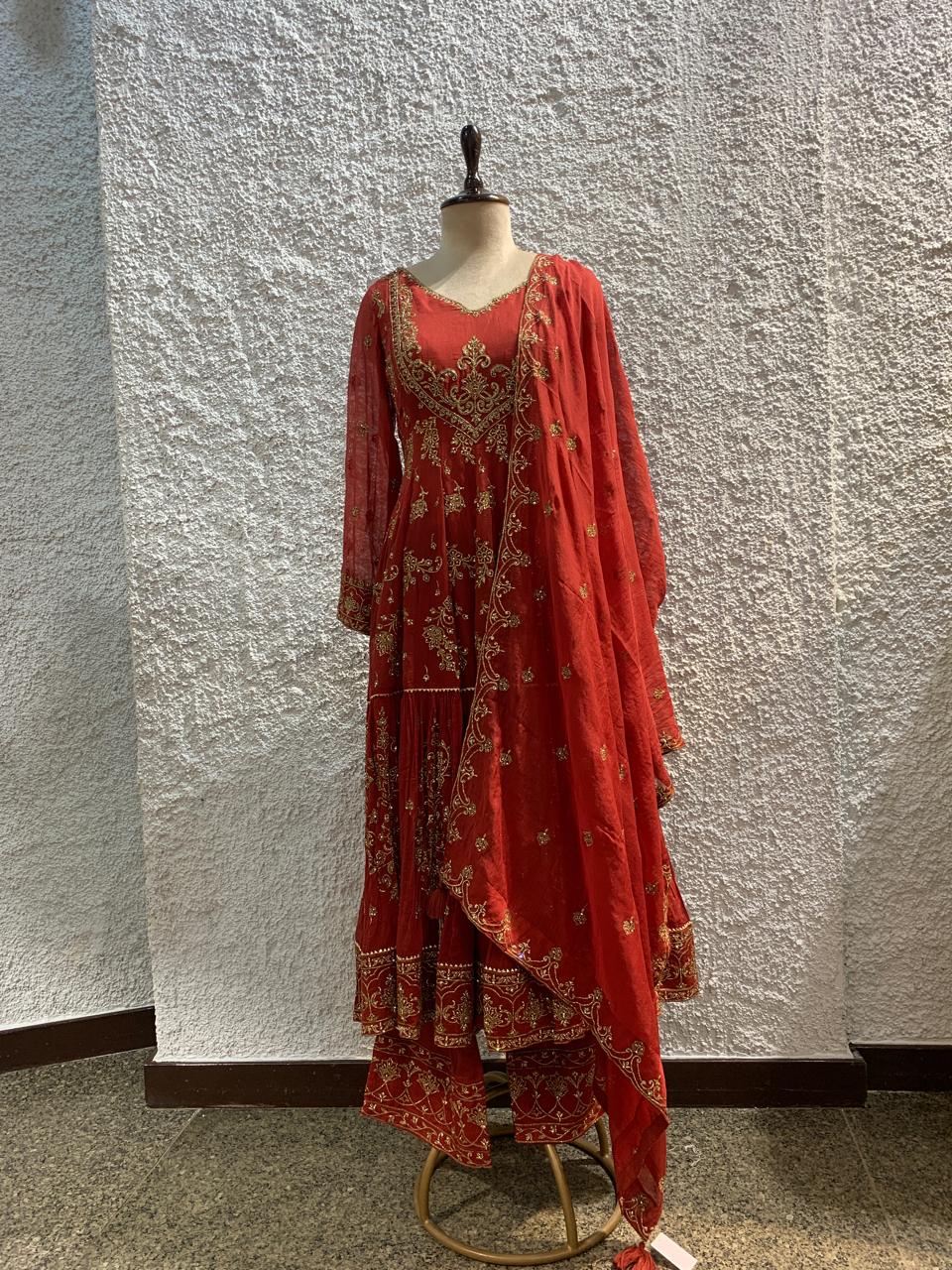 anarkali suit embroidred malmal-main