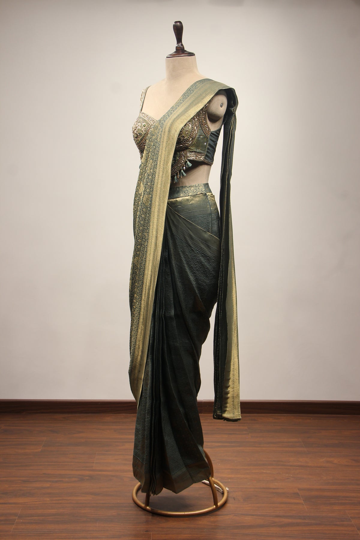 Banarasi Brocade Drape Saree with Zardozi & Cut Dana Handwork Corset in Green – other side view