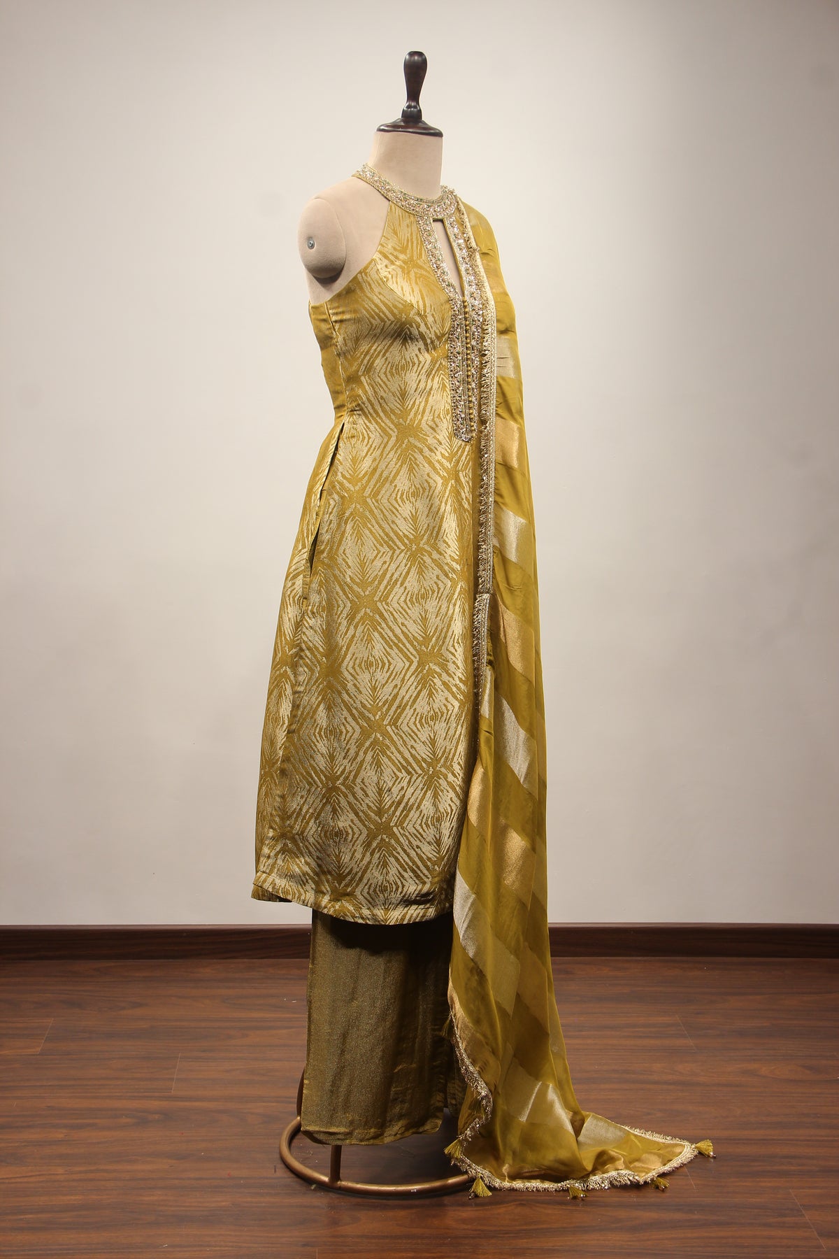 Mehendi Banarasi Brocade Pant Suit with Zardozi & Cut Dana Handwork – side view