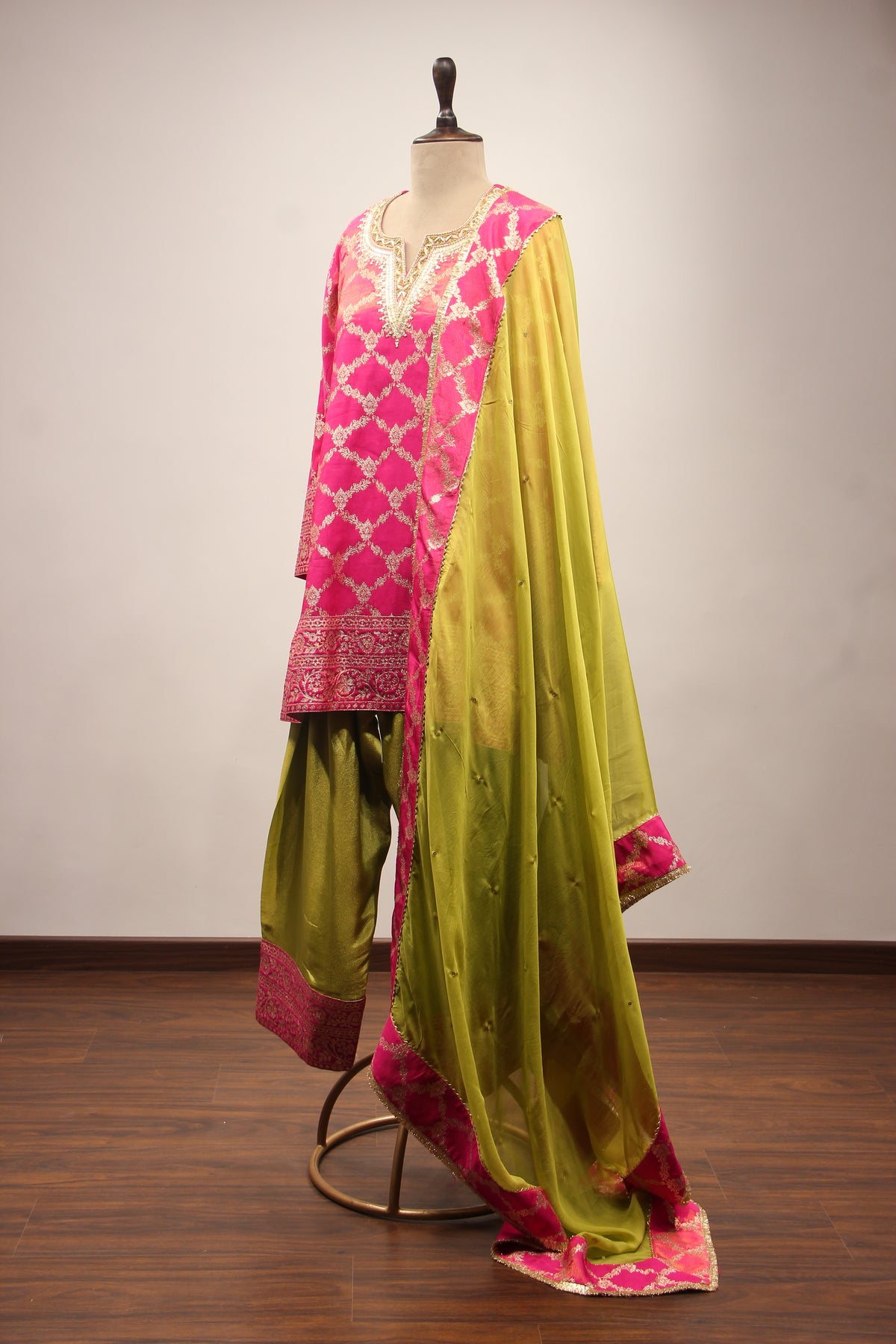 Rani Banarasi Brocade Farshi Suit with Sequin & Zardozi Handwork – side view