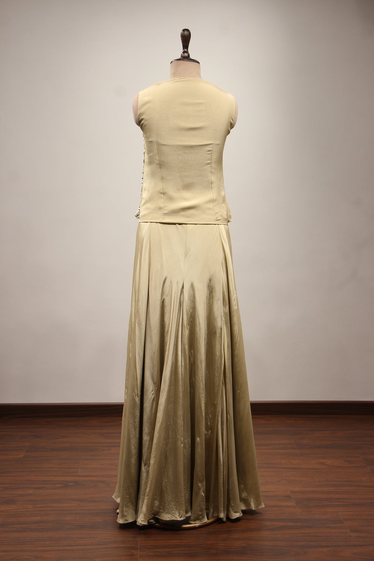 Gold Tissue Long Top Indo Western with Hand Embroidery & Resham – back view