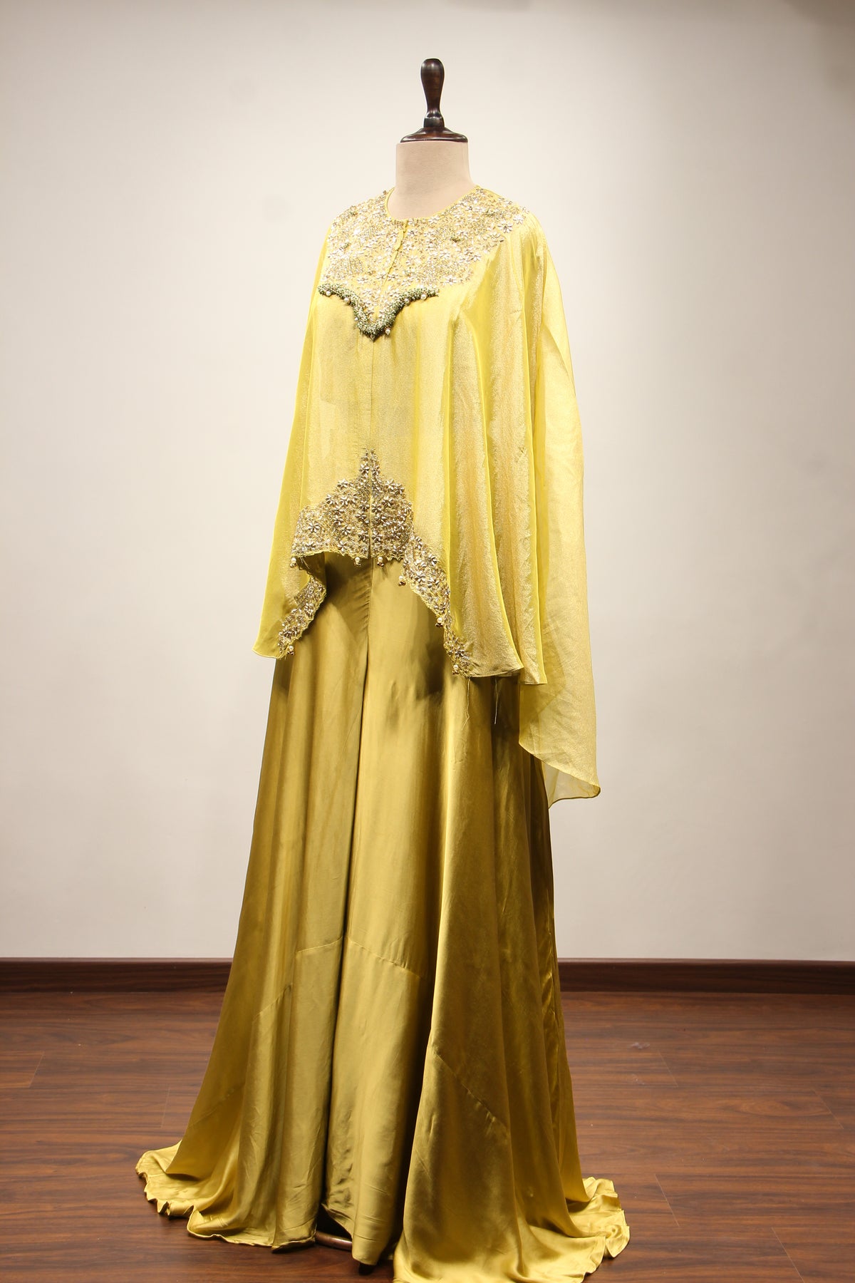 Green Shimmer Tissue Kaftan Indo Western with Hand Embroidery & Beads – side view
