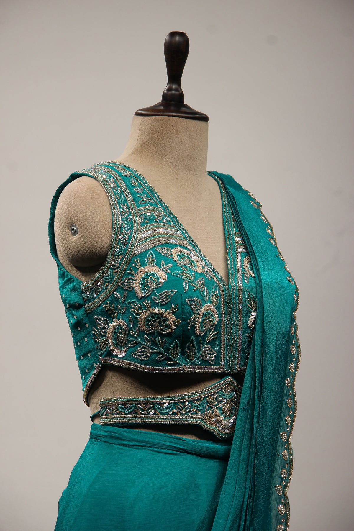 Rama Green Crepe Drape Saree with Cut Dana & Sequin Handwork and Belt – side close-up