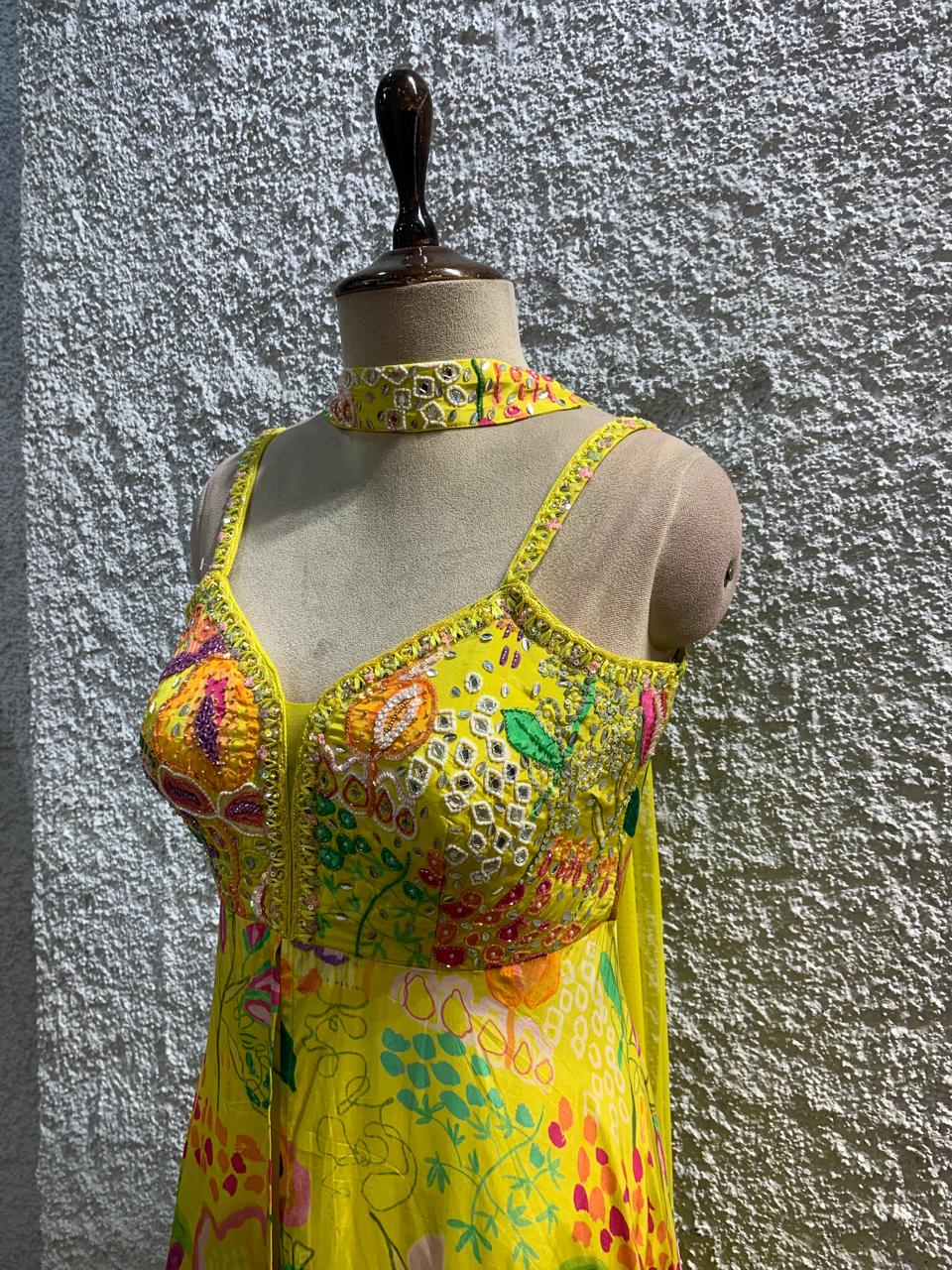 printed Indo-Western embroidred work choker dupatta-side