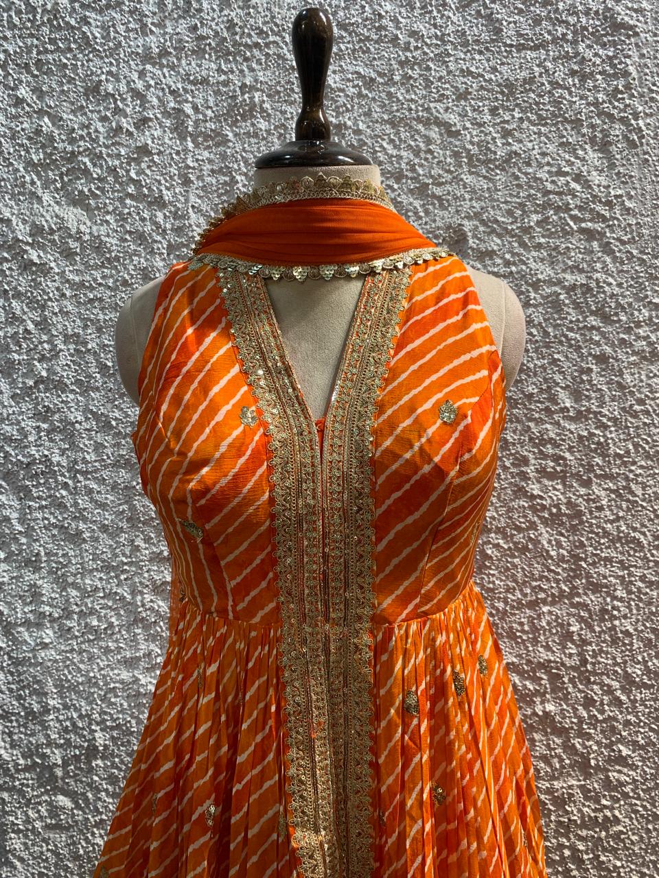 peplum Indo-Western embroidred work dupatta-focus