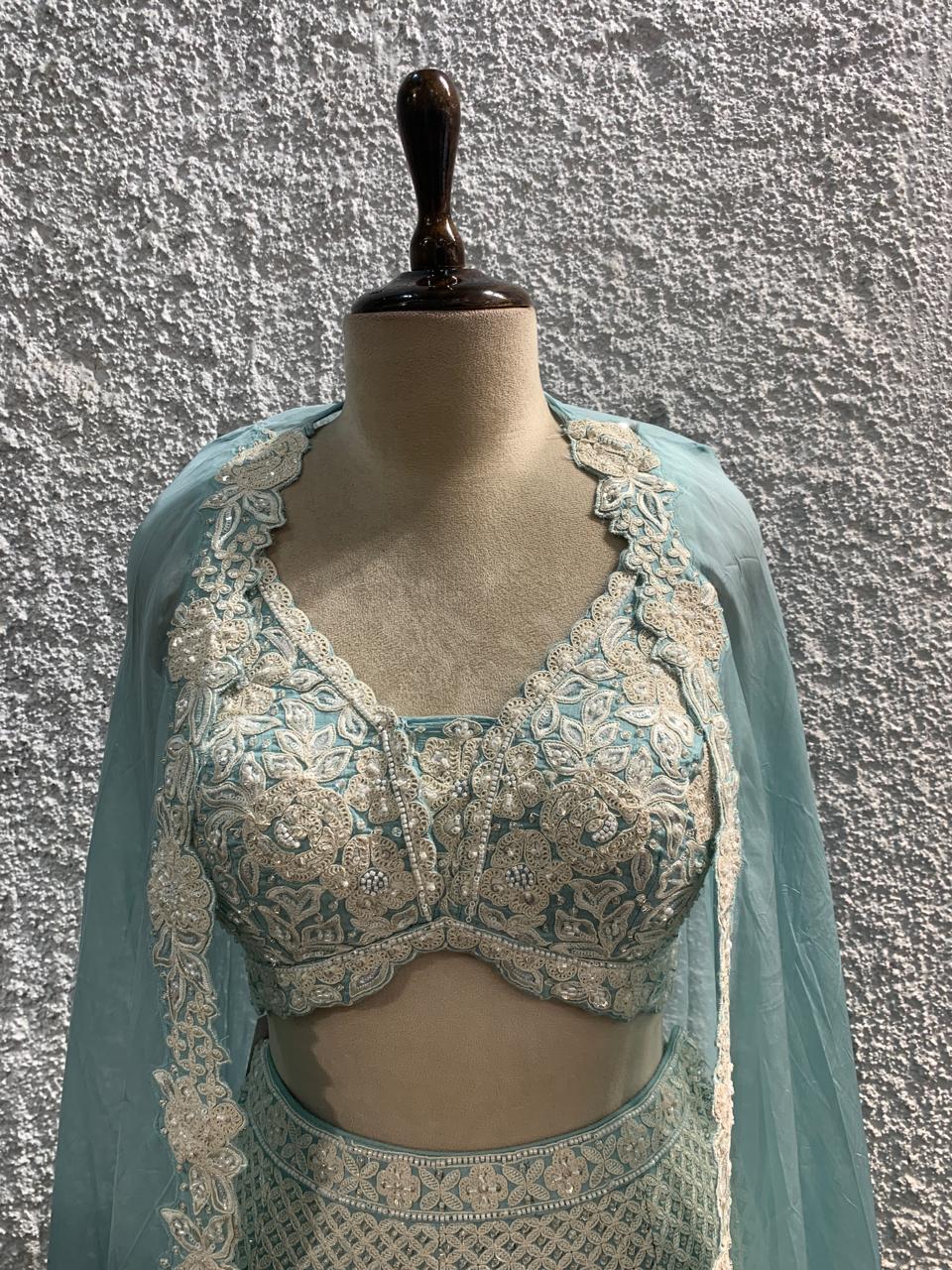 Indo-Western shurg embroidred work-focus