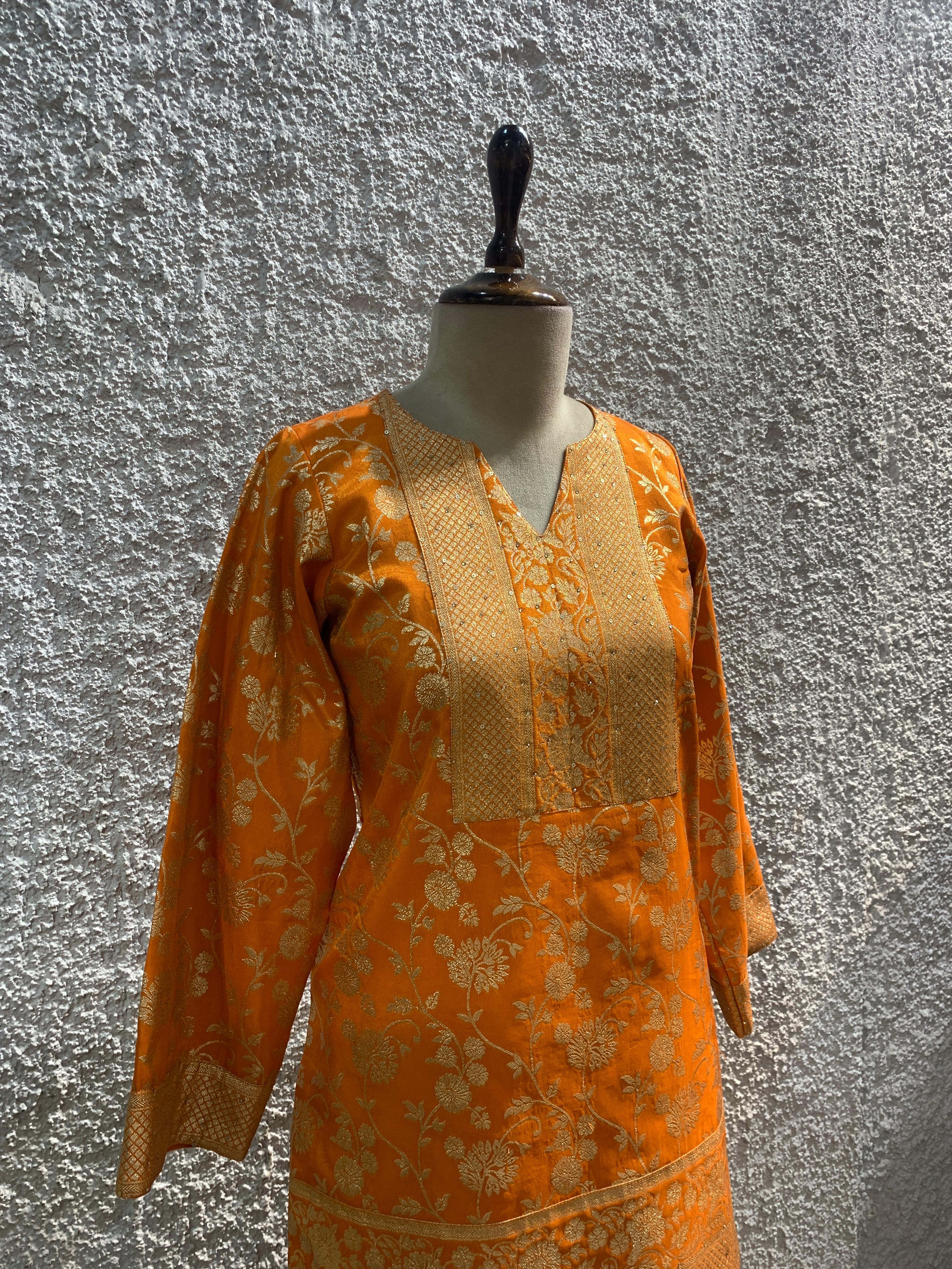 banarasi tissue embroidery Indo-Western-side