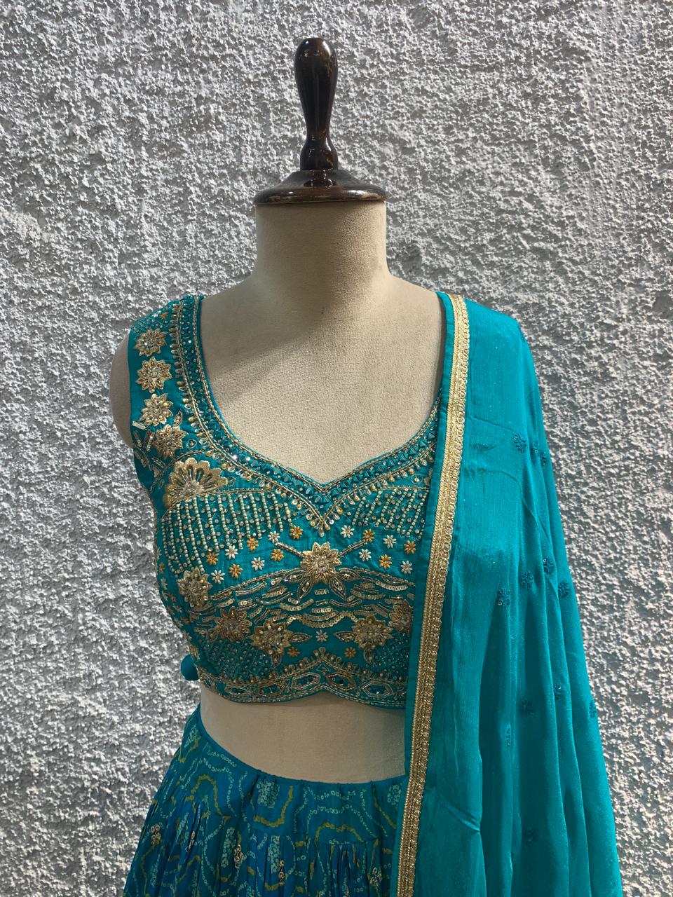 lehariya lehenga embroidred work blouse-focus